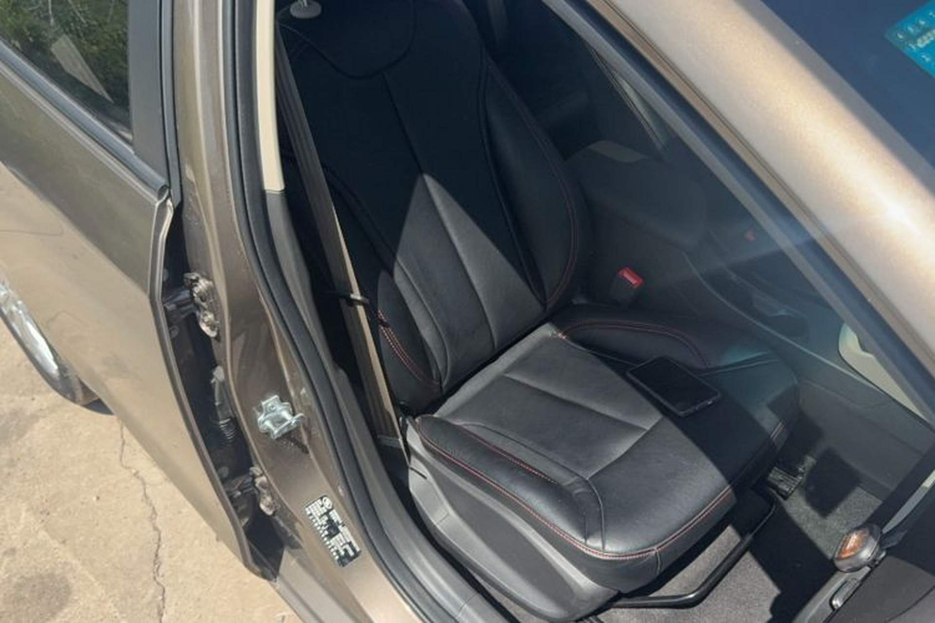 Used Buick GT 2017 15N Automatic Elite Version Right Front Seat