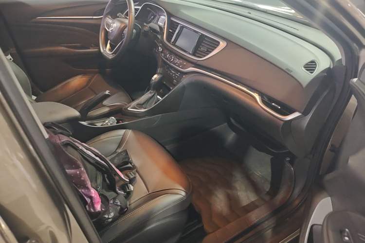 Used Buick GT 2017 15N Automatic Deluxe Edition Right Front Seat