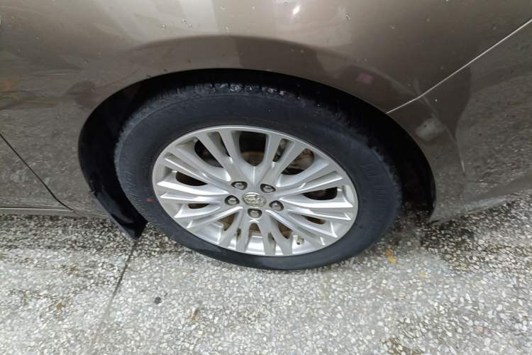 Used Buick GT 2017 15N Manual Elite Version Right Front Wheel Hub
