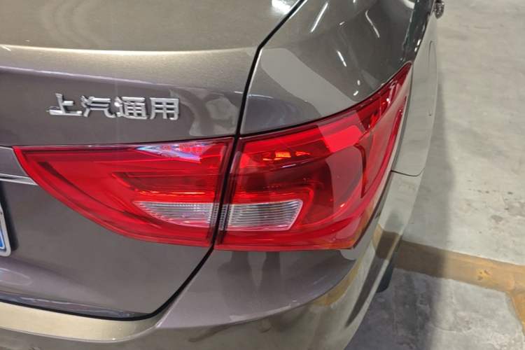 Used Buick GT 2017 15N Automatic Deluxe Edition Right Rear Taillight