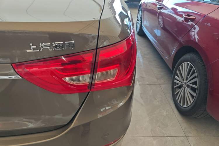Used Buick GT 2017 15N Manual Elite Version Right Rear Taillight
