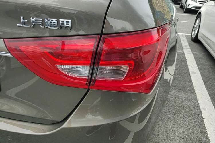 Used Buick GT 2017 15N Automatic Elite Version Right Rear Taillight