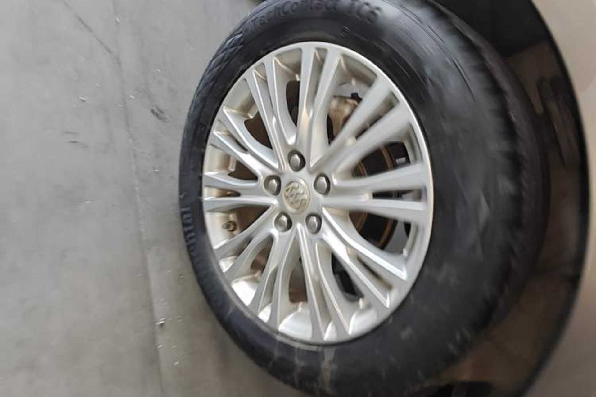 Used Buick GT 2017 15N Automatic Elite Version Right Rear Wheel Hub