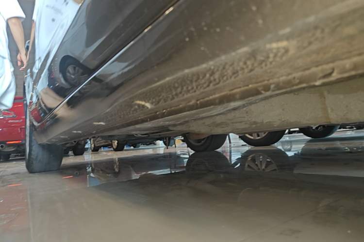 Used Buick GT 2017 15N Automatic Elite Version Right Side Sill