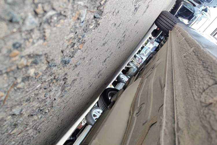 Used Buick GT 2017 15N Automatic Elite Version Right Side Sill