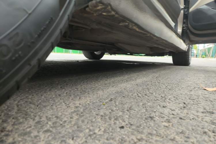 Used Buick GT 2017 15N Automatic Deluxe Edition Right Side Sill
