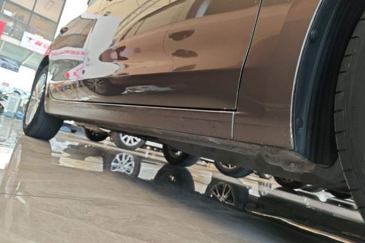 Used Buick GT 2017 15N Manual Elite Version Right Side Sill