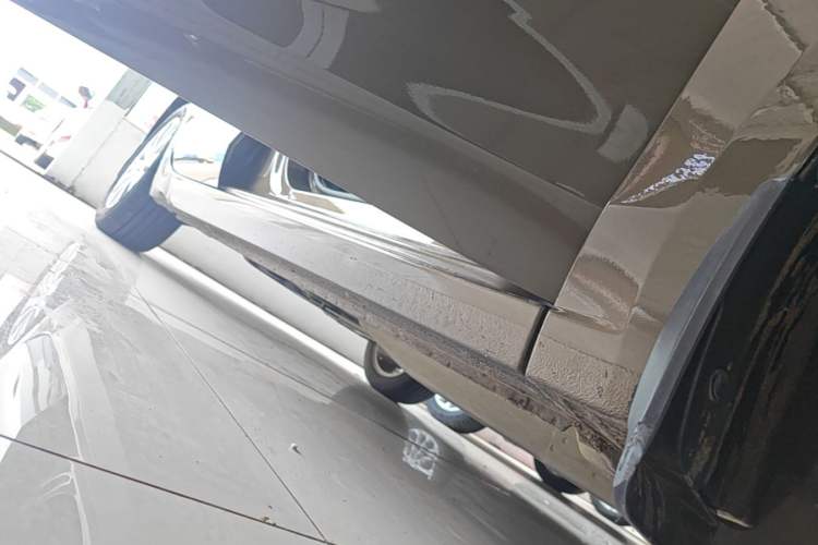 Used Buick GT 2017 15N Automatic Elite Version Right Side Sill
