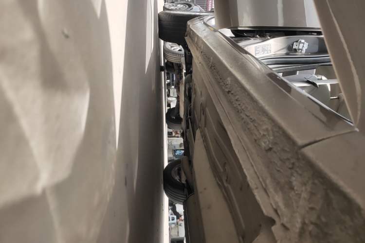 Used Buick GT 2017 15N Automatic Elite Version Right Side Sill
