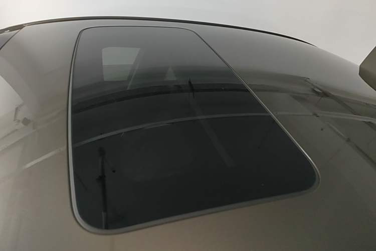 Used Buick GT 2017 15N Automatic Deluxe Edition Roof
