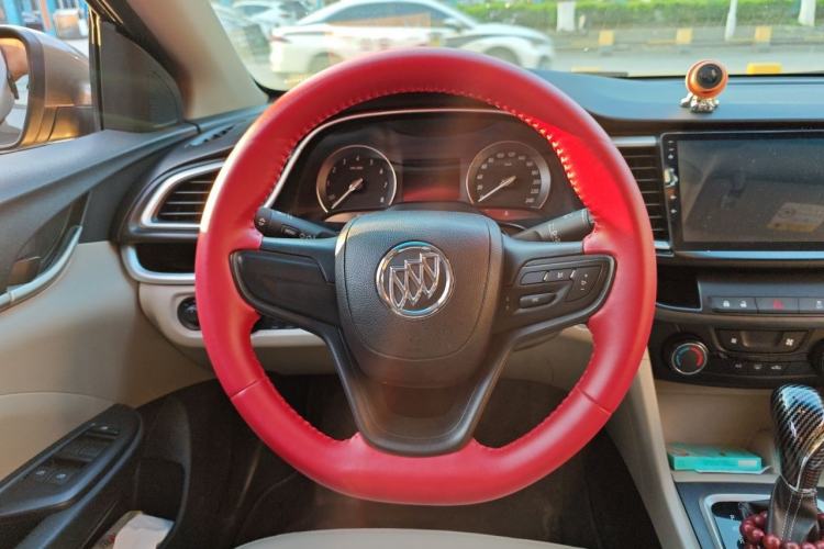 Used Buick GT 2017 15N Automatic Elite Version Steering Wheel