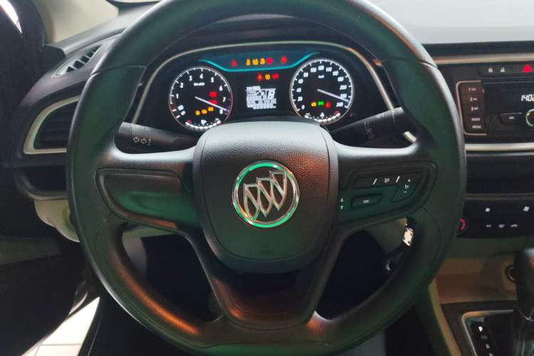 Used Buick GT 2017 15N Automatic Entry-Level Trim Steering Wheel