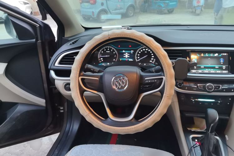 Used Buick GT 2017 15N Automatic Deluxe Edition Steering Wheel