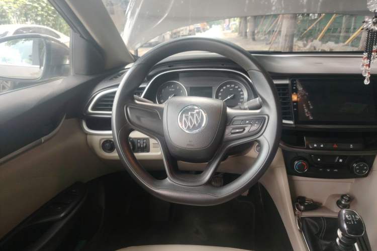 Used Buick GT 2017 15N Manual Elite Version Steering Wheel