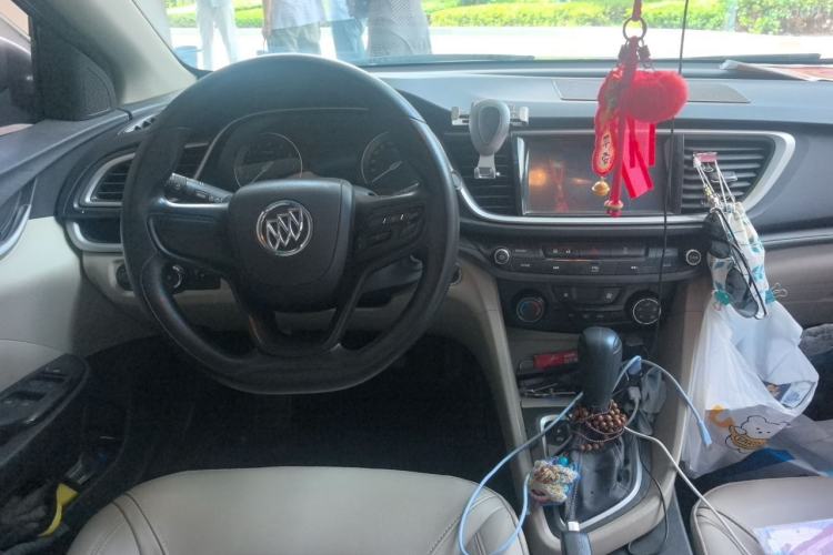 Used Buick GT 2017 15N Automatic Elite Version Steering Wheel