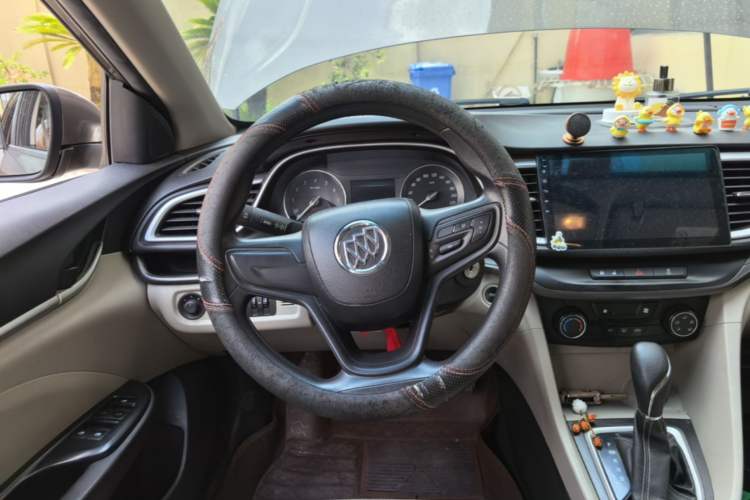 Used Buick GT 2017 15N Automatic Elite Version Steering Wheel