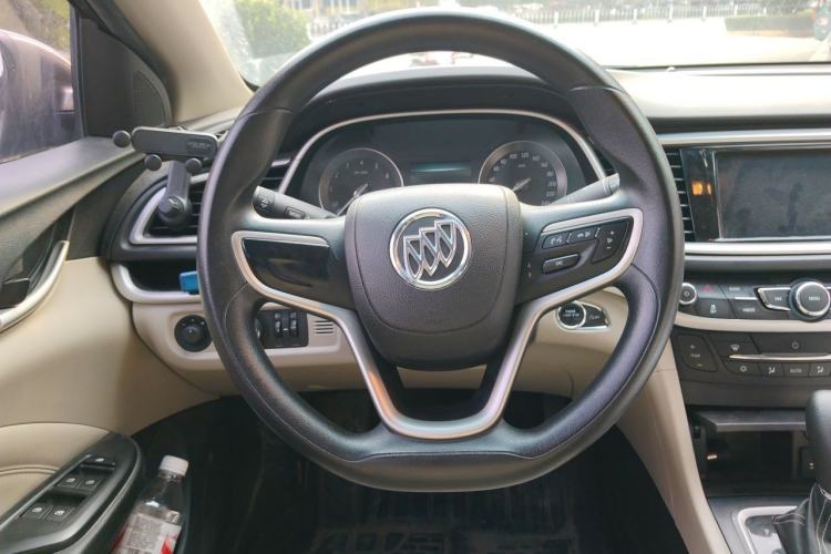Used Buick GT 2017 15N Automatic Deluxe Edition Steering Wheel