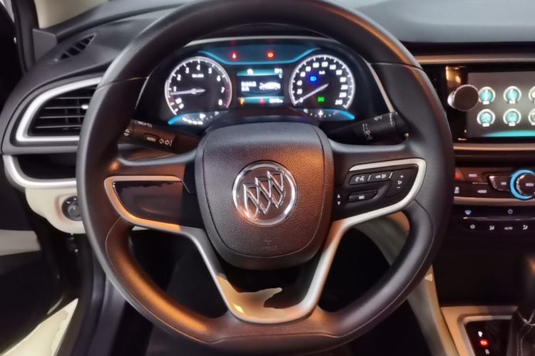 Used Buick GT 2017 15N Automatic Deluxe Edition Steering Wheel