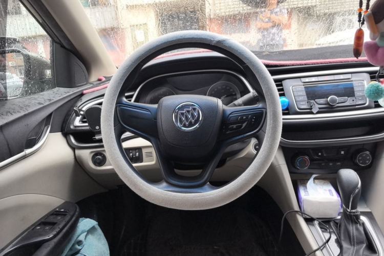 Used Buick GT 2017 15N Automatic Elite Version Steering Wheel