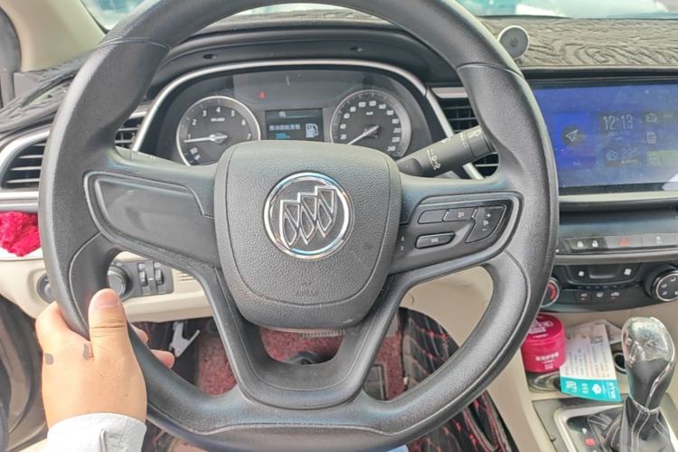 Used Buick GT 2017 15N Automatic Elite Version Steering Wheel