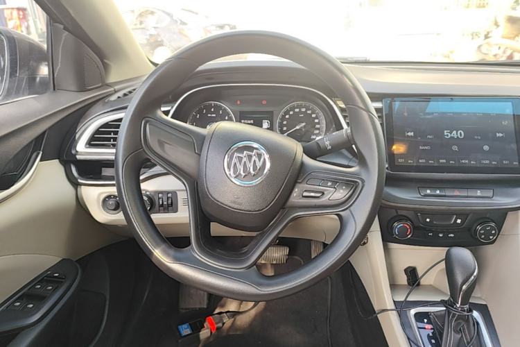 Used Buick GT 2017 15N Automatic Elite Version Steering Wheel
