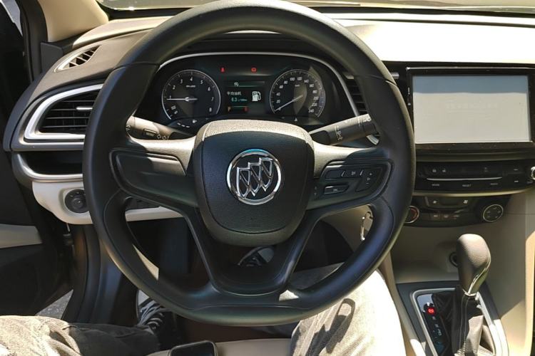 Used Buick GT 2017 15N Automatic Elite Version Steering Wheel