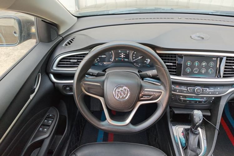 Used Buick GT 2017 15N Automatic Deluxe Edition Steering Wheel