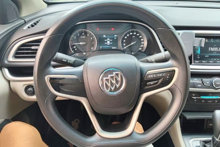 Used Buick GT 2017 15N Automatic Deluxe Edition Steering Wheel