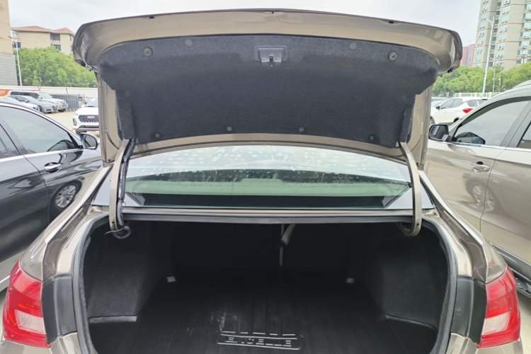 Used Buick GT 2017 15N Automatic Elite Version Trunk
