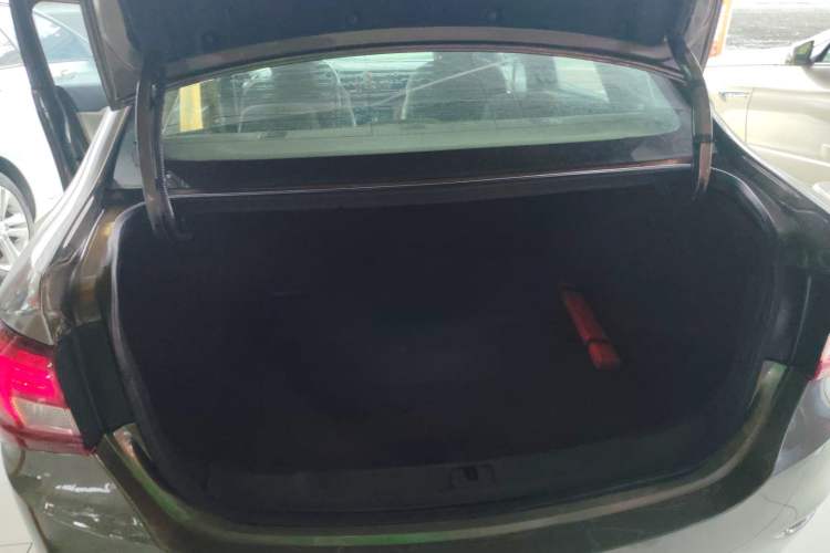 Used Buick GT 2017 15N Automatic Entry-Level Trim Trunk