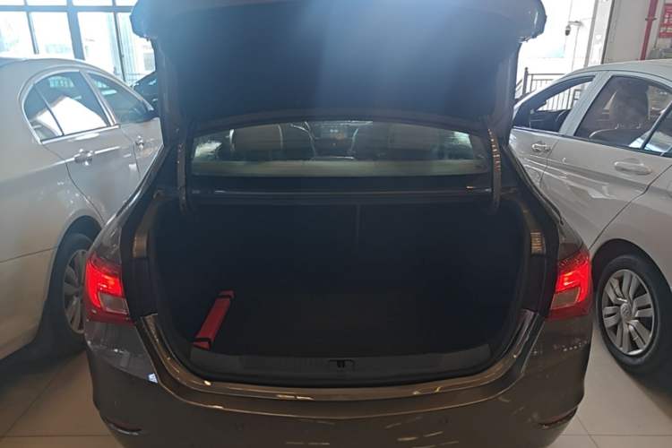 Used Buick GT 2017 15N Automatic Elite Version Trunk