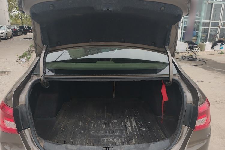 Used Buick GT 2017 18T Dual-Clutch Elite Model Trunk