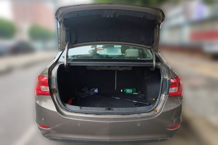 Used Buick GT 2017 15N Automatic Elite Version Trunk