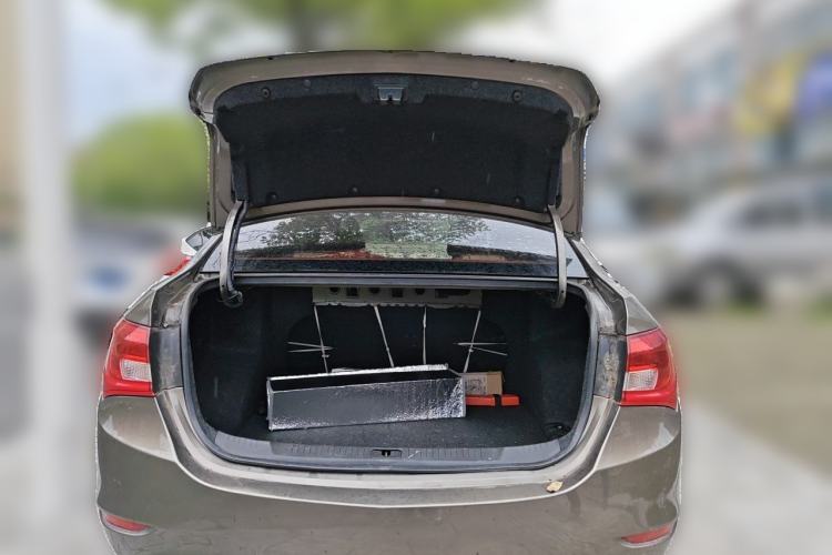 Used Buick GT 2017 15N Automatic Entry-Level Trim Trunk