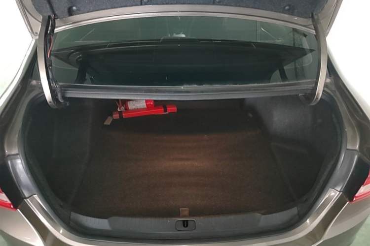 Used Buick GT 2017 15N Automatic Deluxe Edition Trunk