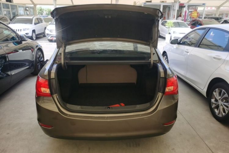 Used Buick GT 2017 15N Manual Entry-Level Trim Trunk