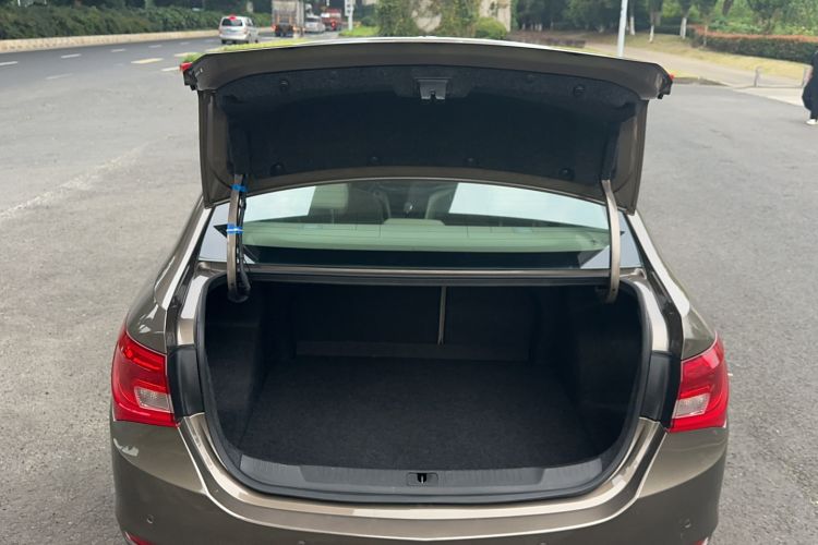 Used Buick GT 2017 15N Automatic Elite Version Trunk
