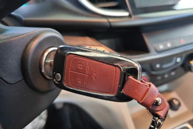 Used Buick GT 2017 15N Manual Elite Version Vehicle Key
