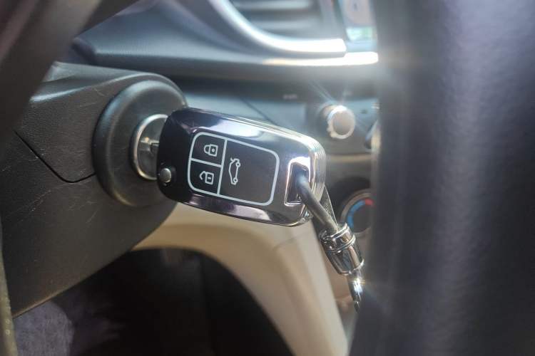Used Buick GT 2017 15N Automatic Entry-Level Trim Vehicle Key