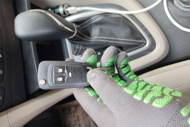 Used Buick GT 2017 15N Automatic Deluxe Edition Vehicle Key