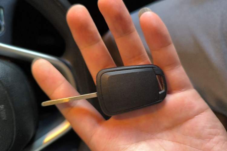 Used Buick GT 2017 15N Automatic Deluxe Edition Vehicle Key