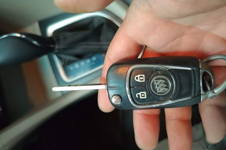 Used Buick GT 2017 15N Automatic Entry-Level Trim Vehicle Key