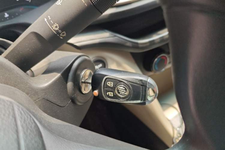 Used Buick GT 2017 15N Automatic Elite Version Vehicle Key