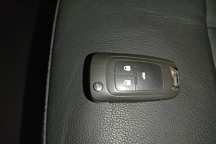 Used Buick GT 2017 15N Automatic Deluxe Edition Vehicle Key