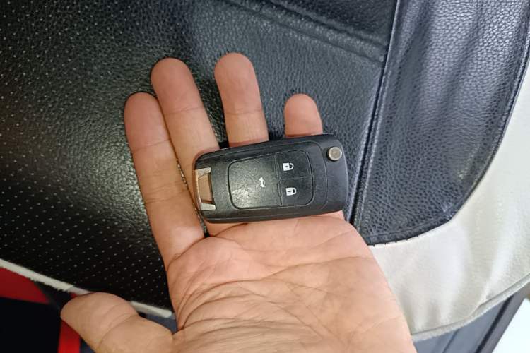 Used Buick GT 2017 15N Automatic Entry-Level Trim Vehicle Key