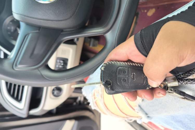 Used Buick GT 2017 15N Manual Elite Version Vehicle Key
