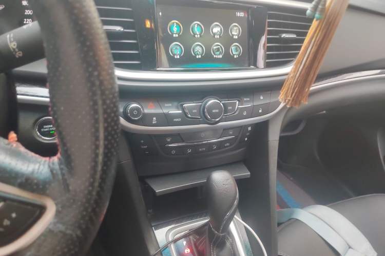 Used Buick GT 2017 15N Automatic Deluxe Edition Audio And AC Panel