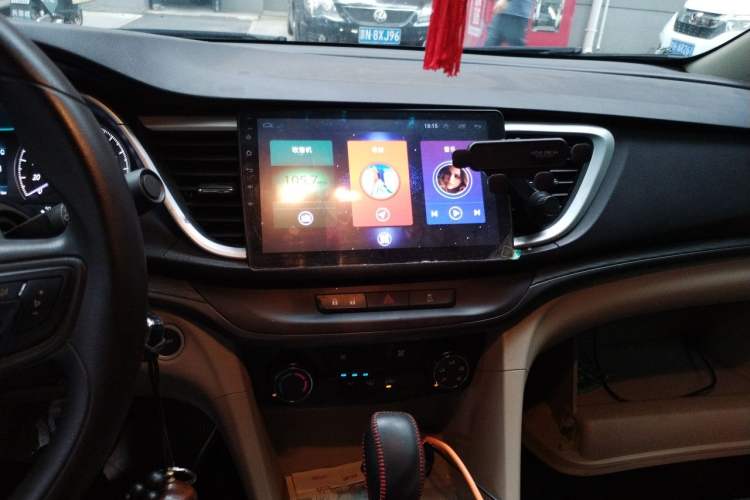 Used Buick GT 2017 15N Automatic Elite Version Audio And AC Panel