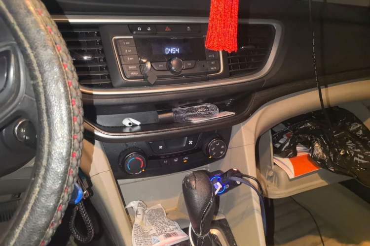 Used Buick GT 2017 15N Automatic Elite Version Audio And AC Panel