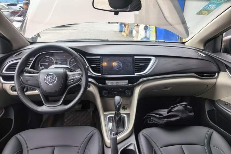 Used Buick GT 2017 15N Automatic Elite Version Center Console